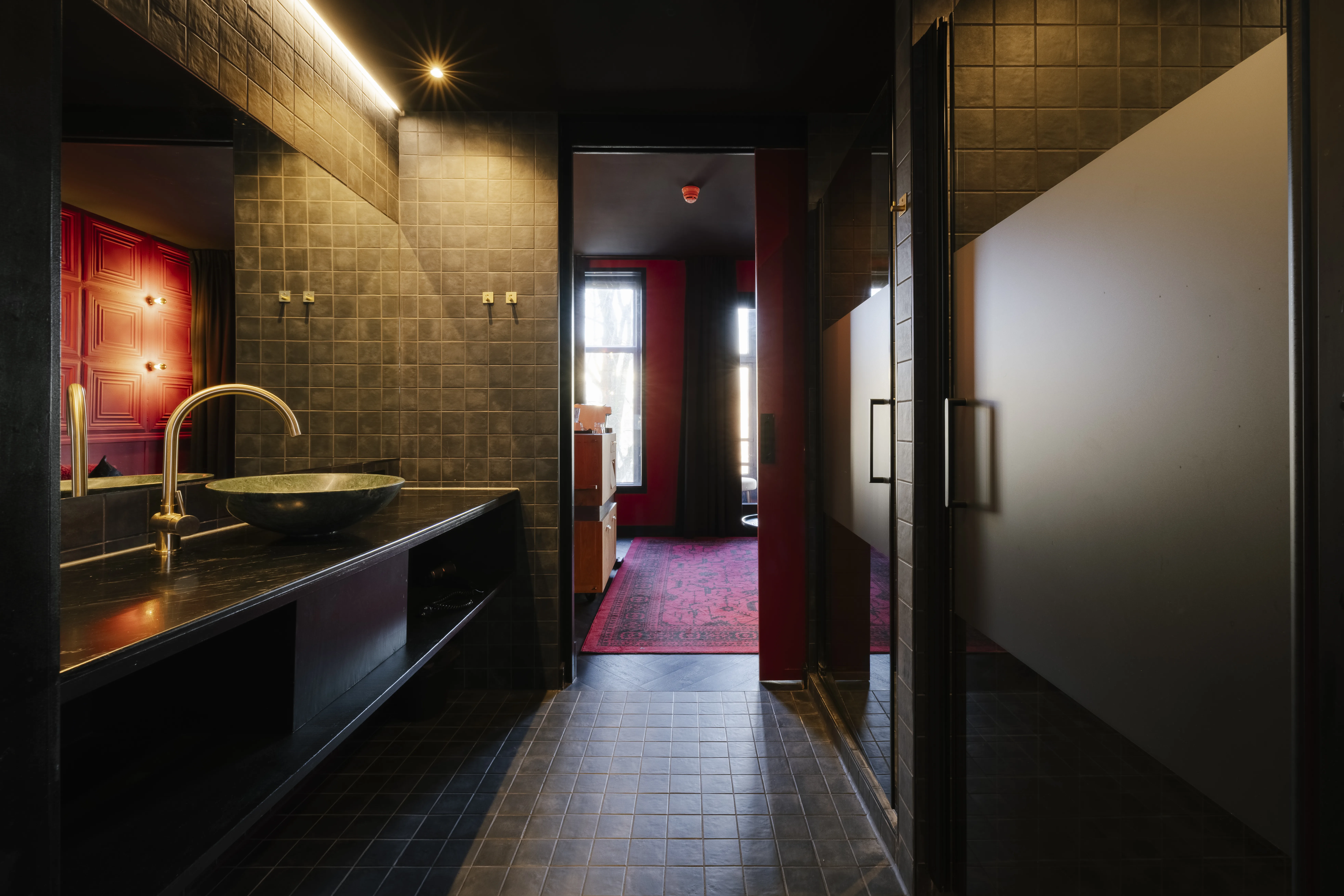 _MGL8554-HDR